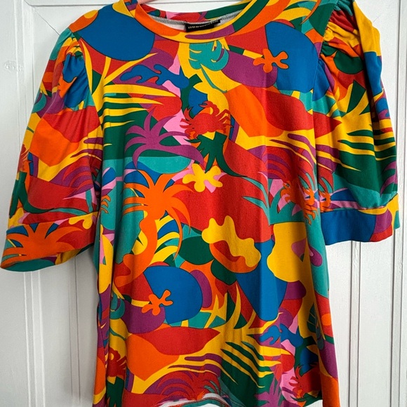 Nooworks Tops - Nooworks Colorful Tropical Print Top